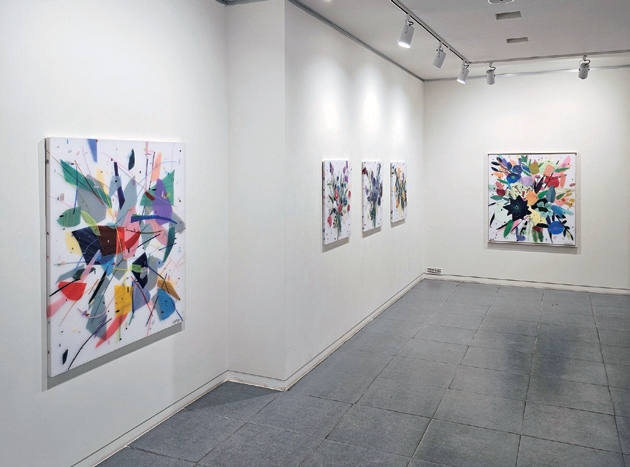 이지이展 - Pale Fish in a Strange Forest